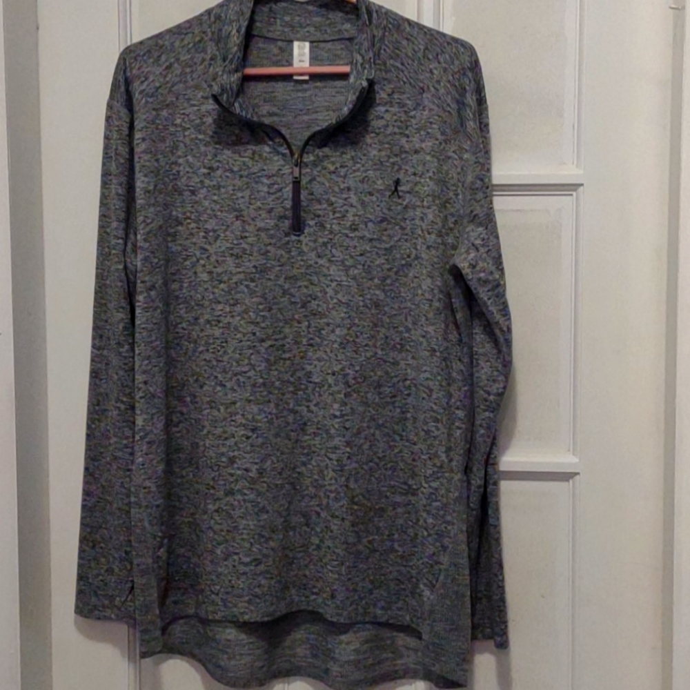 Women's size L Athletic pullover shirt